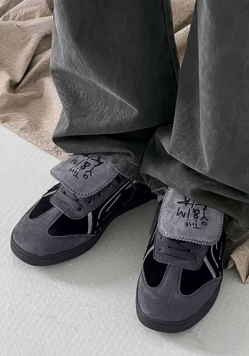 【Tomo】KILLWINNER スニーカー　BLACK & gray KILLWINNER Black German Training Shoes, retro-style casual low-top sne